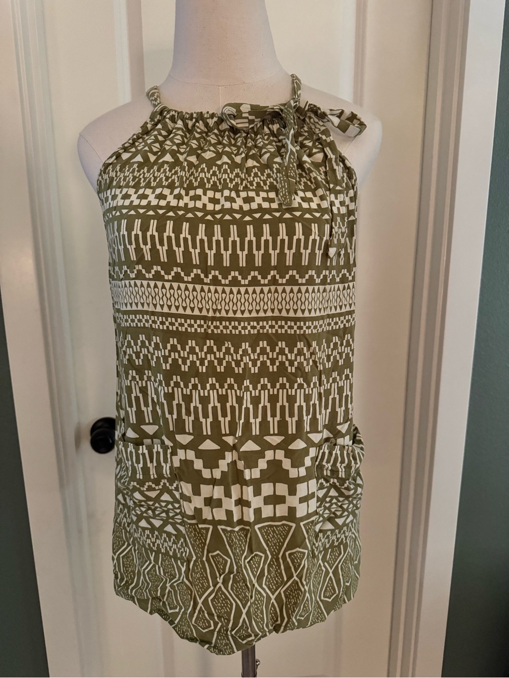 Forever 21 Olive Green and White Printed Tunic Top
